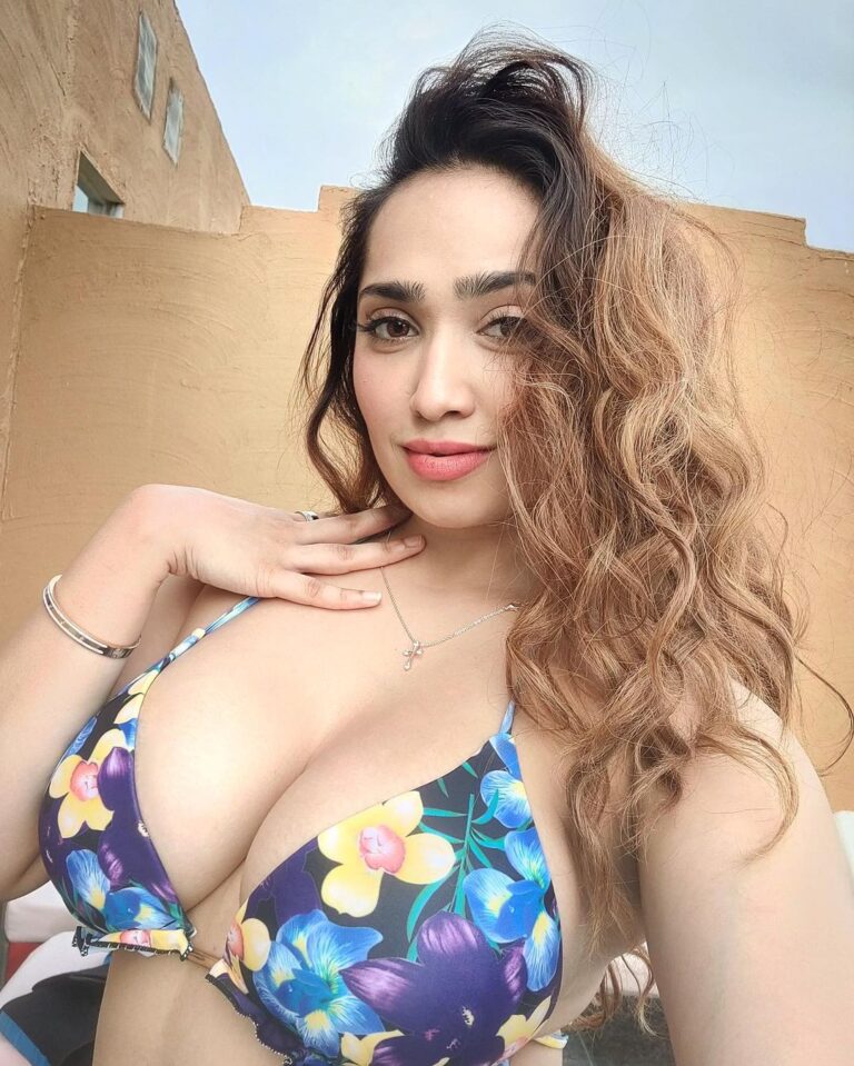 Aditi Mistry Instagram sensation has hot bikini photoshoot. Read Full