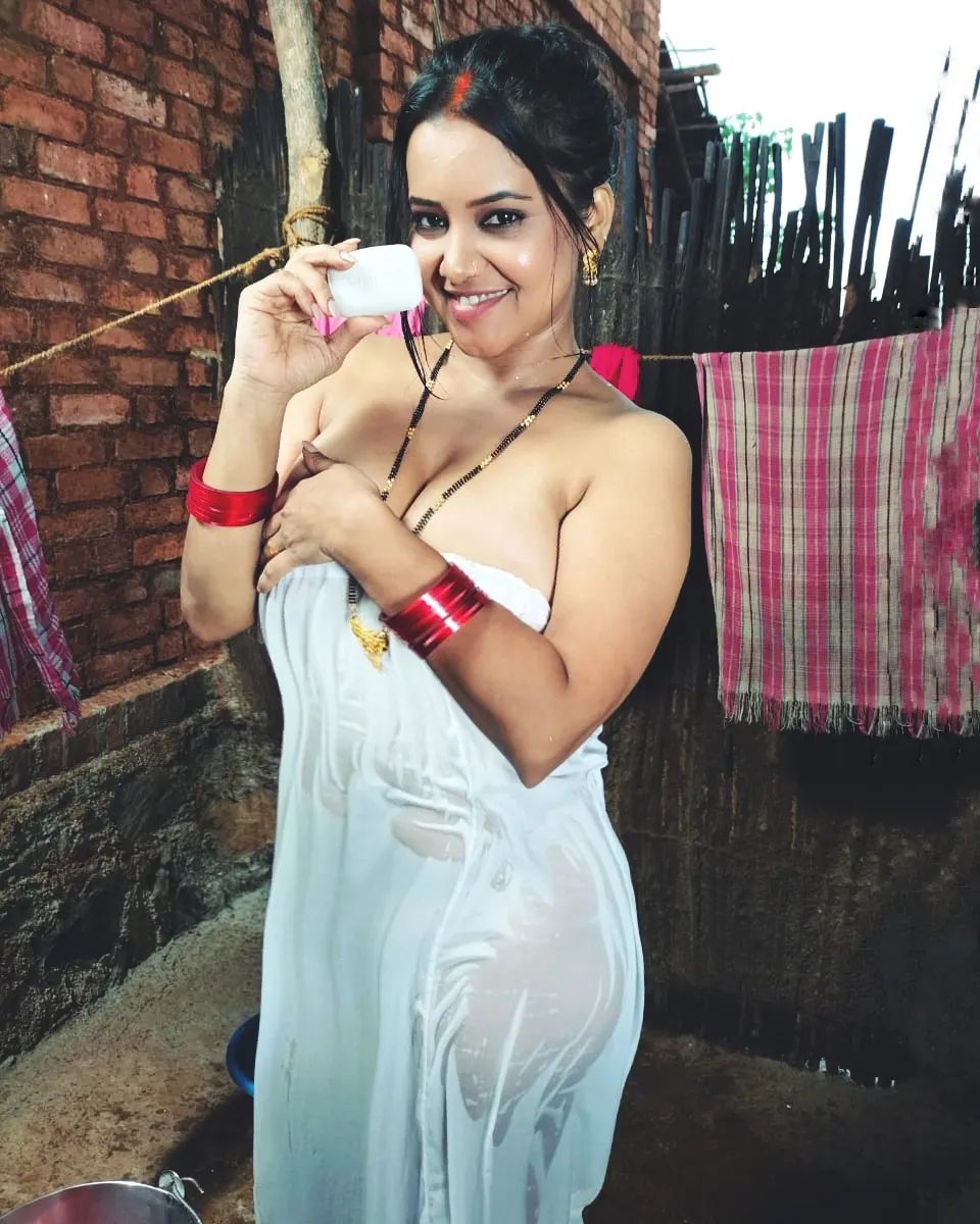 Priya gamre live nude