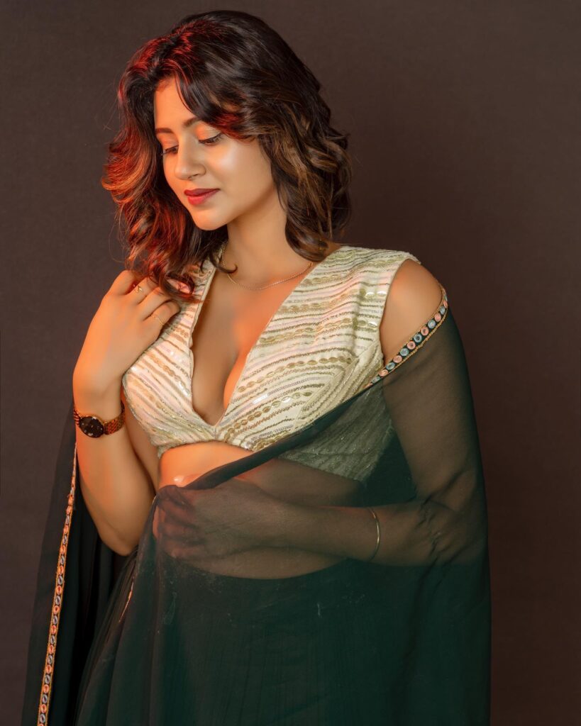 Anjali Arora Nude MMS Video