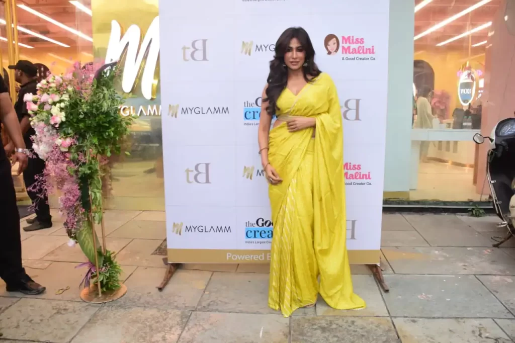  actress Chitrangada Singh in yellow saree.