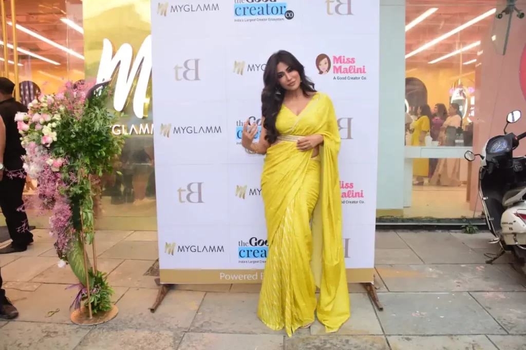  actress Chitrangada Singh in yellow saree.