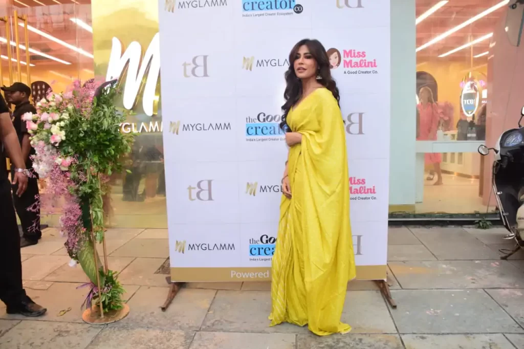  actress Chitrangada Singh in yellow saree.