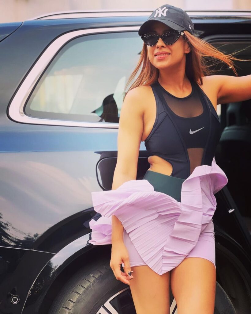 Nia Sharma hot photos