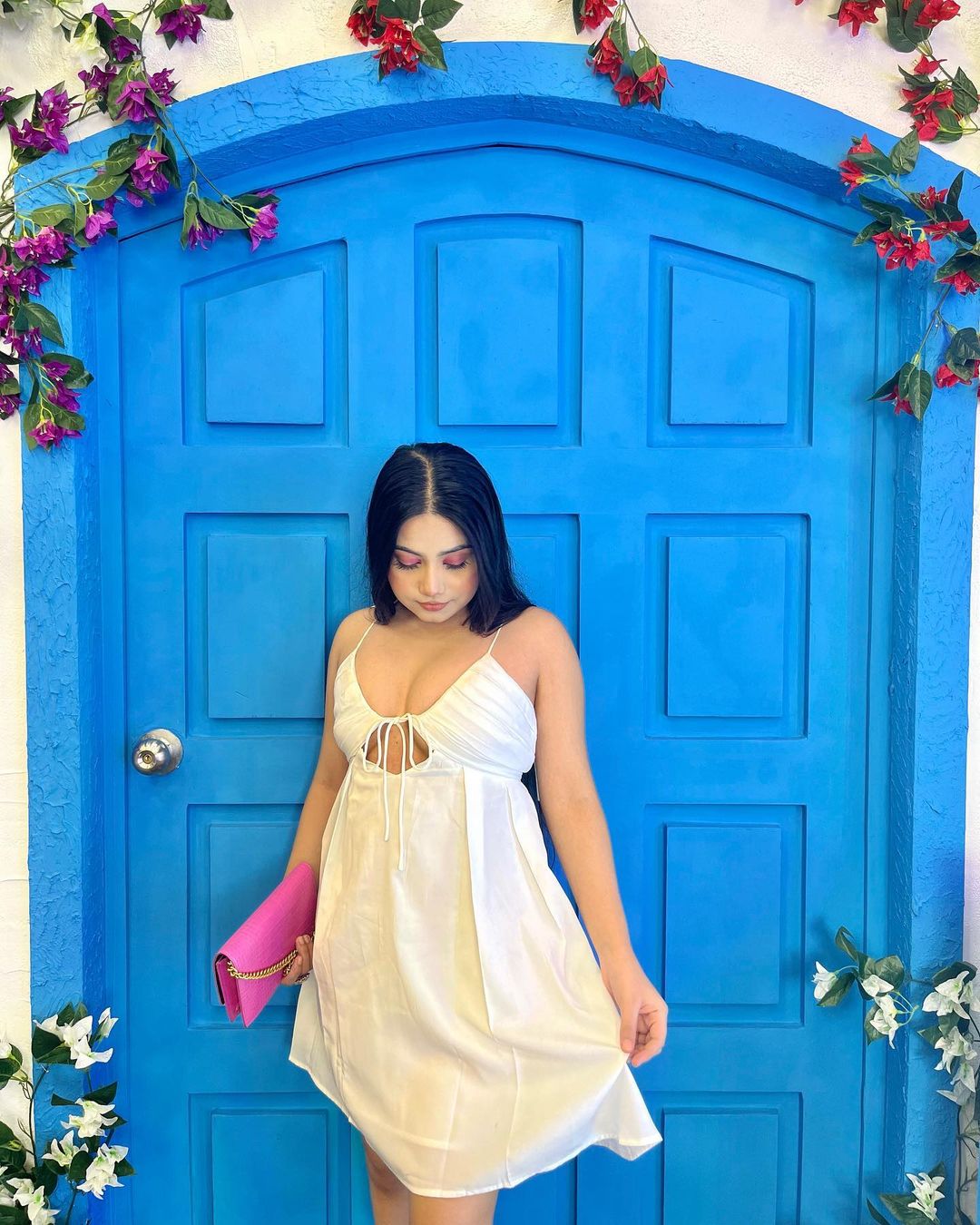 Is Dolly Javed is following the foot step of her sister Urfi Javed