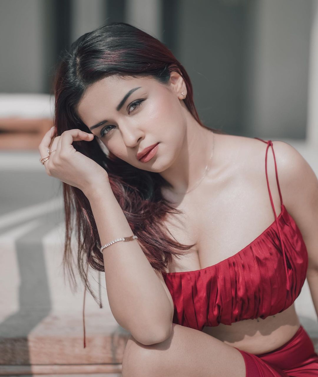 Avneet Kaur images