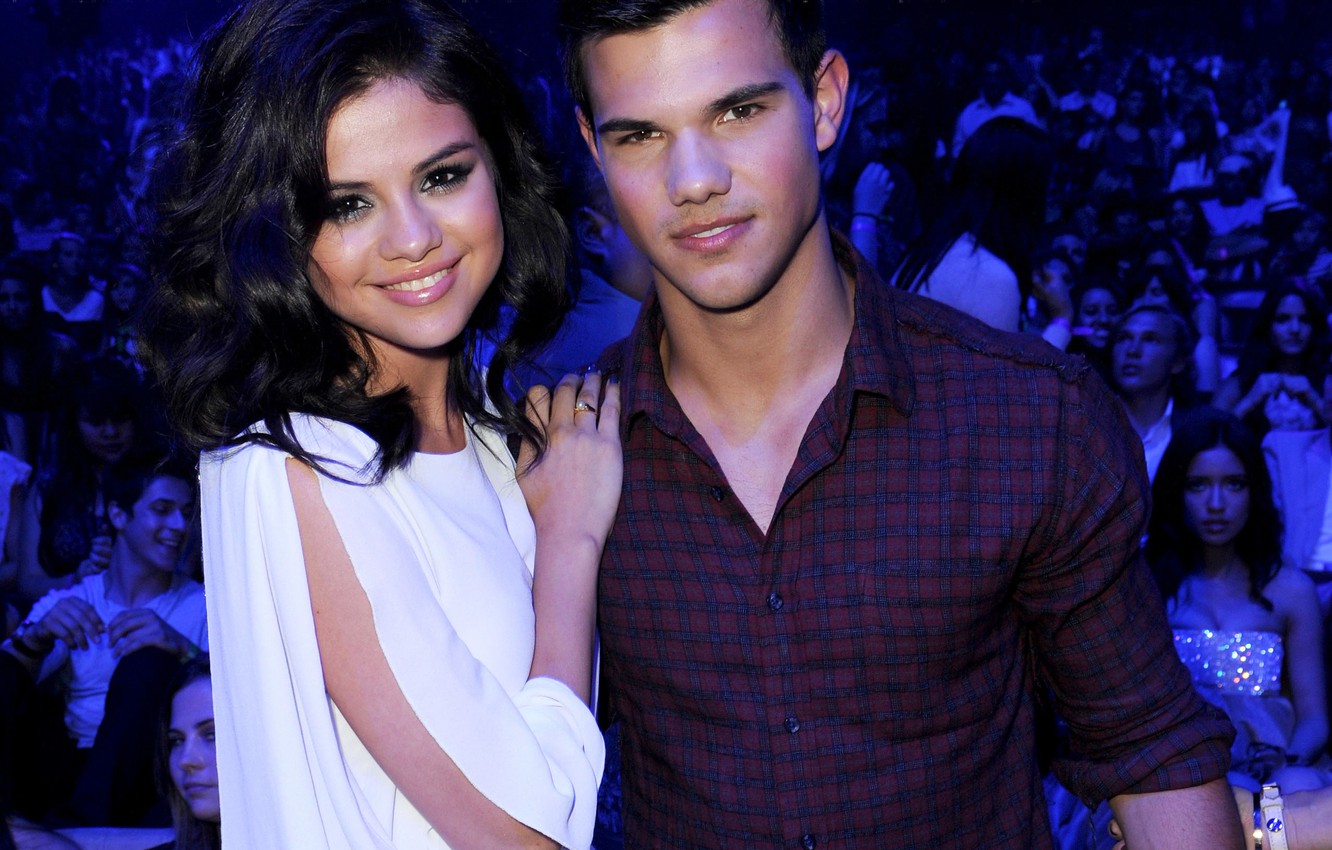 taylor lautner selena gomez